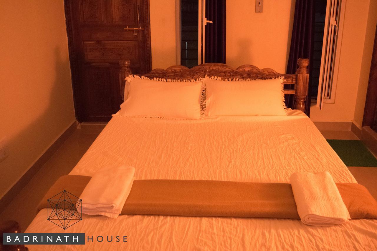 Badrinath House Bed and Breakfast Auroville Exterior foto