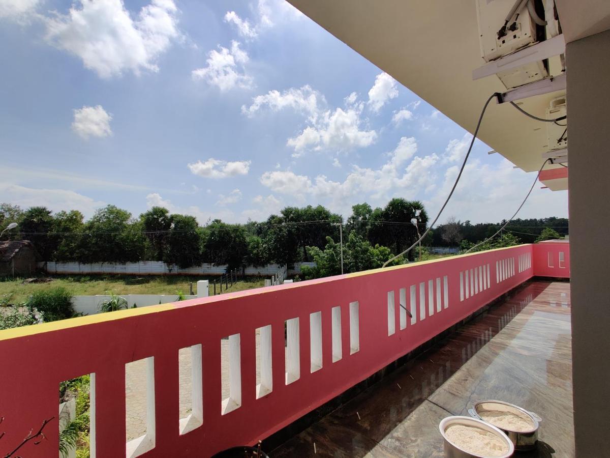 Badrinath House Bed and Breakfast Auroville Exterior foto